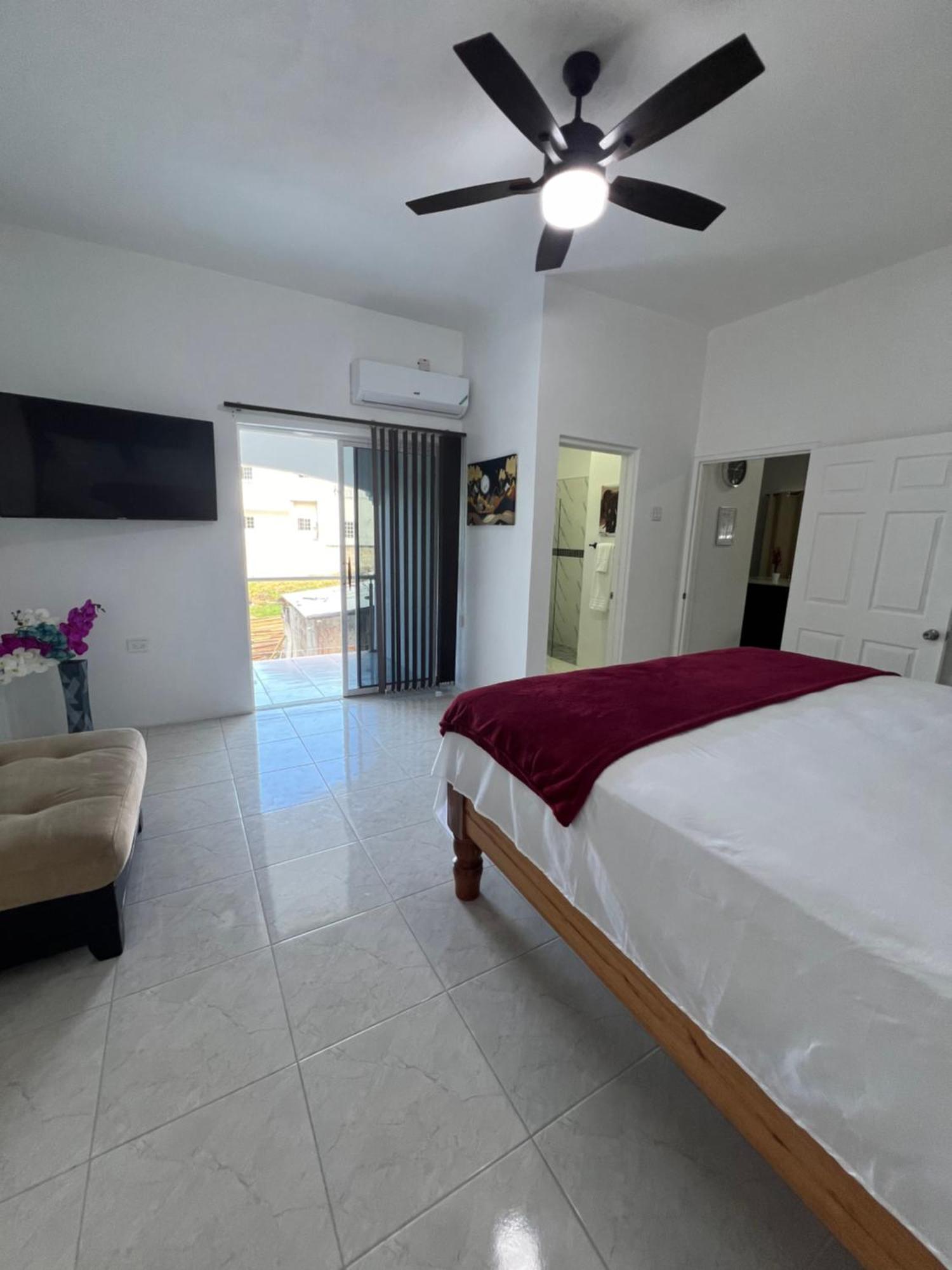 Luxury Apartments At Case De Coco, Ocho Rios Jamaica エクステリア 写真
